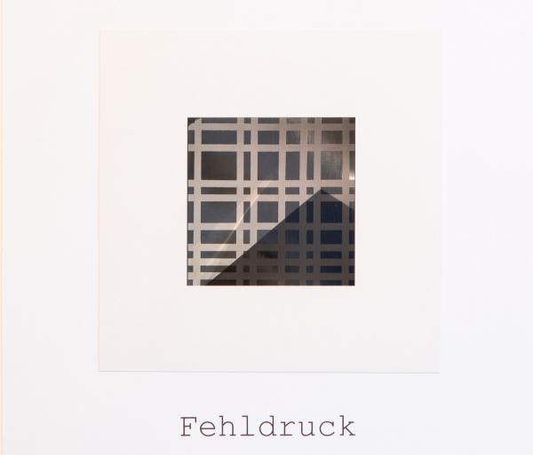 Fehldruck, 2020, Tirages sur papier photo brillant, 12 x 12 cm, cadré