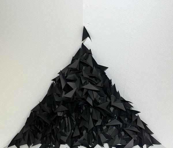 Der Schwarm, 2025, Paper installation, 60 x 70 cm 