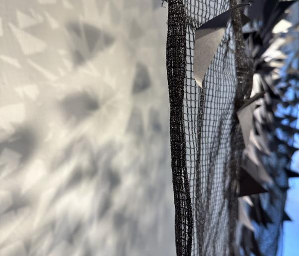 Detail: Der Schwarm, 2025, Paper installation + Mesh, 320 x 160 cm